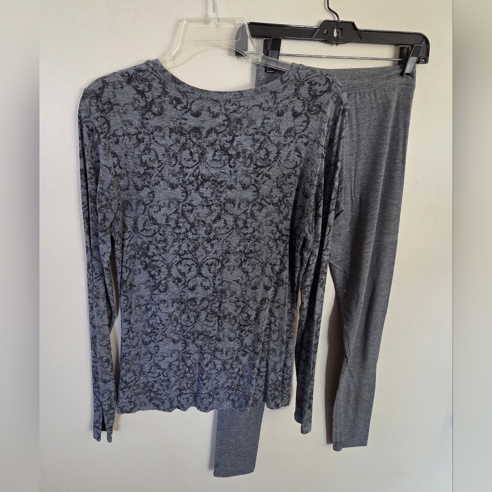 Cuddl Duds Long Sleeve Tee and Leggings